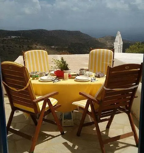 Superb View House-sikinos Island-chorio Дом отдыха *